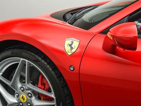 Certified 2021 Ferrari F8 Tributo image 36