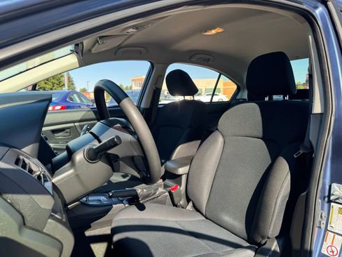 Used 2013 Subaru Impreza 2.0i image 16