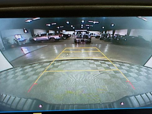 Used 2022 Chevrolet Colorado LT w/ Fleet Safety Package image 18