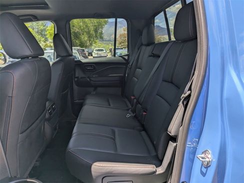 Used 2025 Honda Ridgeline TrailSport image 22