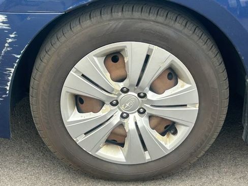 Used 2011 Subaru Legacy 2.5i AWD/4WD image 13