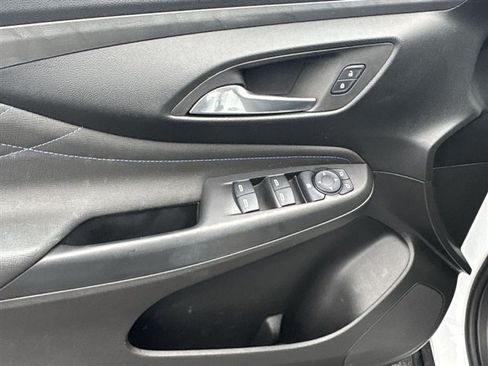 Used 2025 Buick Envista Sport Touring w/ Convenience I Package FWD image 22