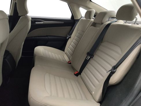 Used 2018 Ford Fusion S image 18