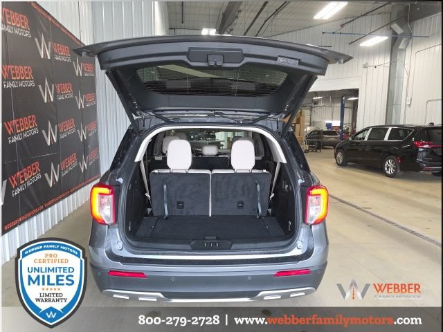 Used 2023 Ford Explorer XLT w/ Equipment Group 202A AWD/4WD image 6
