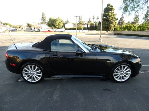 Used 2017 FIAT 124 Spider Lusso image 62