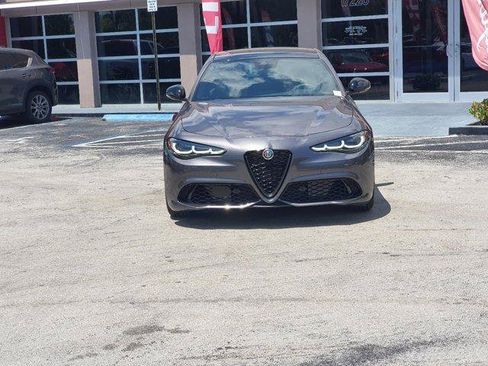 New 2024 Alfa Romeo Giulia Sprint RWD image 2