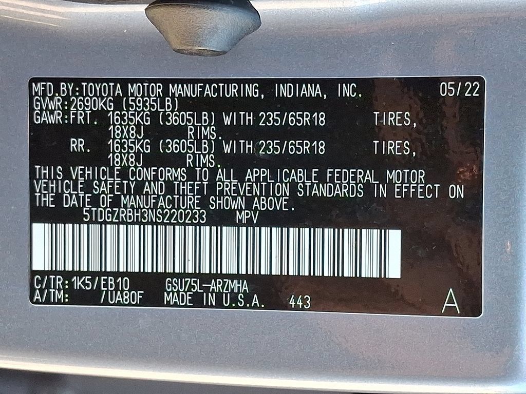 Used 2022 Toyota Highlander XLE AWD/4WD image 30