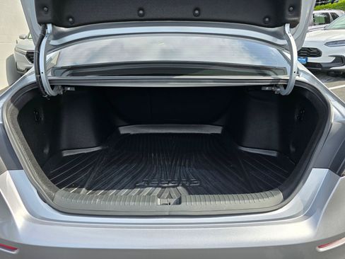 Used 2024 Honda Accord EX image 12