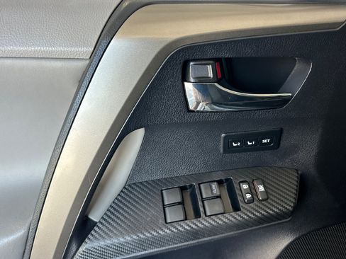 Used 2013 Toyota RAV4 Limited AWD/4WD image 11
