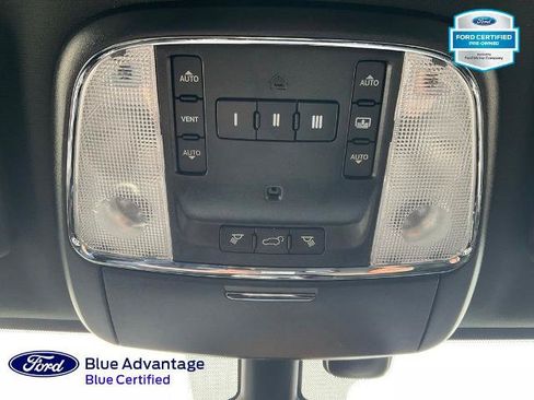 Used 2019 Jeep Grand Cherokee Overland w/ Interior Metal Package AWD/4WD image 15