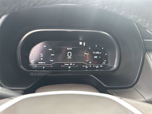 Used 2023 GMC Yukon SLT image 10