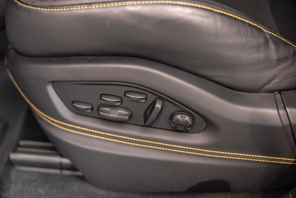 Used 2024 Porsche Cayenne Turbo GT AWD/4WD image 22