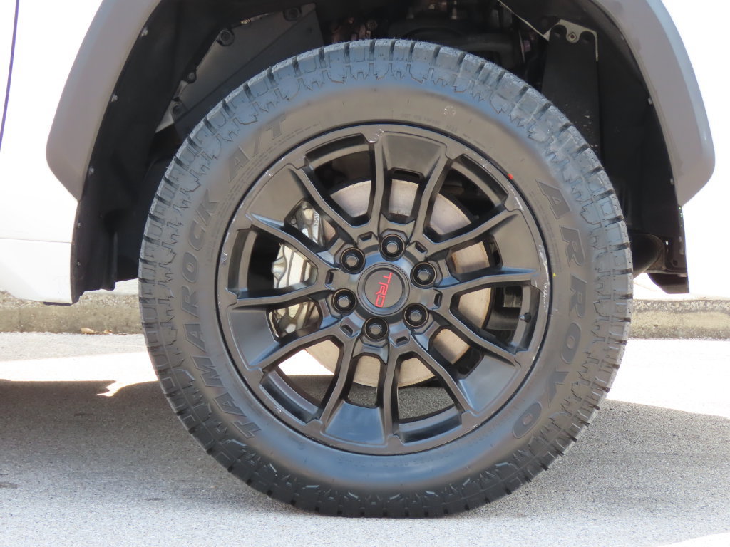 Used 2023 Toyota Tundra SR5 w/ SR5 Convenience Package AWD/4WD image 17