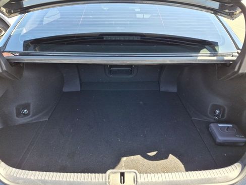 Used 2025 Lexus ES 350 w/ Premium Package FWD image 6