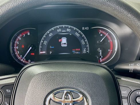 Used 2024 Toyota RAV4 LE AWD/4WD image 12
