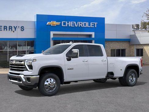 New 2026 Chevrolet Silverado 3500 LTZ w/ LTZ Texas Edition AWD/4WD image 2