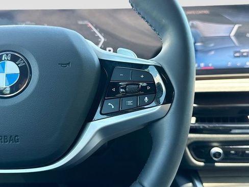 Used 2025 BMW 430i Convertible w/ Premium Package RWD image 37