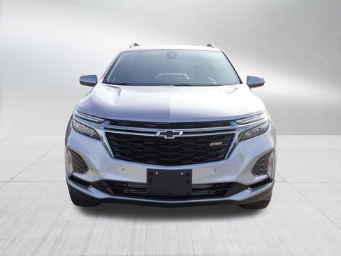 Used 2023 Chevrolet Equinox RS image 2