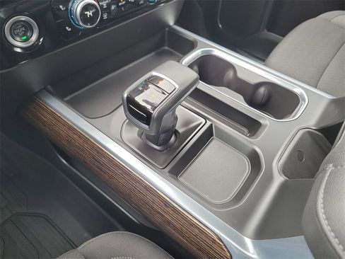 Used 2024 GMC Sierra 1500 Elevation image 14