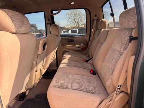 Used 2002 Ford F150 XLT image 11