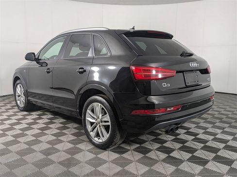 Used 2018 Audi Q3 2.0T Premium image 3