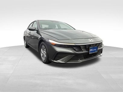 Used 2024 Hyundai Elantra SE