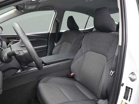 Used 2025 Toyota Camry LE w/ Convenience Package FWD image 33