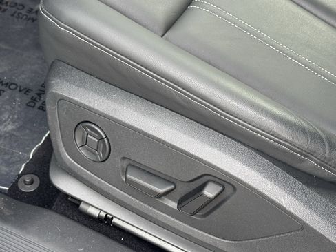 Used 2024 Audi Q4 e-tron Premium w/ Convenience Package AWD/4WD image 17