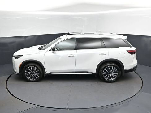 Certified 2026 INFINITI QX60 Luxe w/ Cargo Package FWD image 33