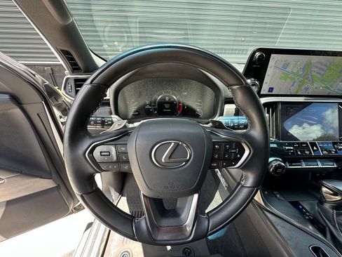 Used 2024 Lexus LX 600 4WD w/ Appearance Package image 18