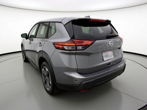 Used 2025 Nissan Rogue SV AWD/4WD image 6
