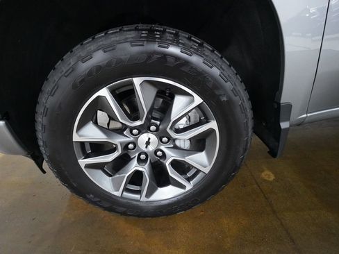 Certified 2024 Chevrolet Silverado 1500 RST AWD/4WD image 25