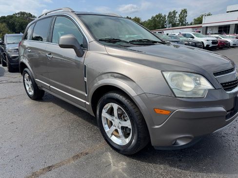 Used 2012 Chevrolet Captiva Sport LT FWD image 12