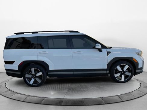 Used 2025 Hyundai Santa Fe Limited image 6