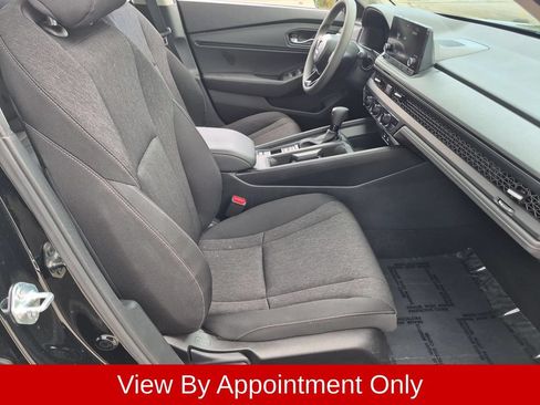 Used 2025 Honda Accord SE image 30