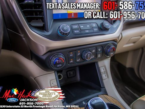 Used 2019 GMC Acadia Denali w/ Technology Package FWD image 22
