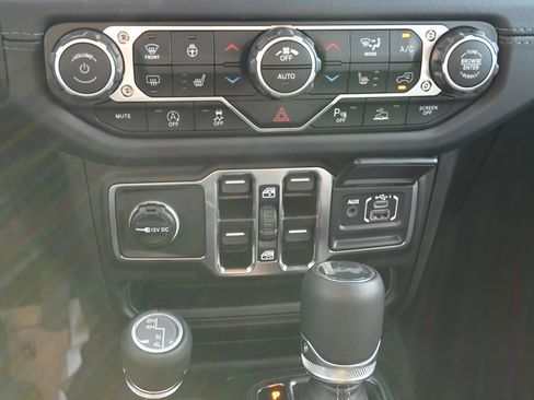 New 2025 Jeep Wrangler Sahara image 16