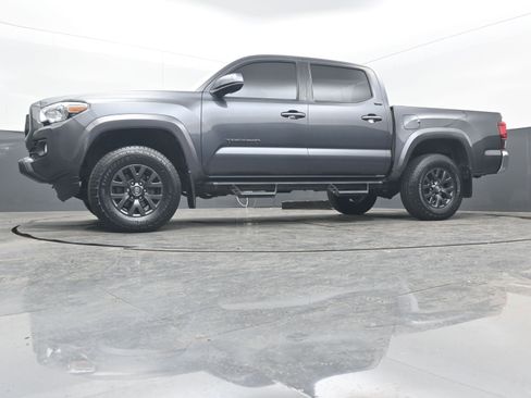 Used 2022 Toyota Tacoma SR5 image 27