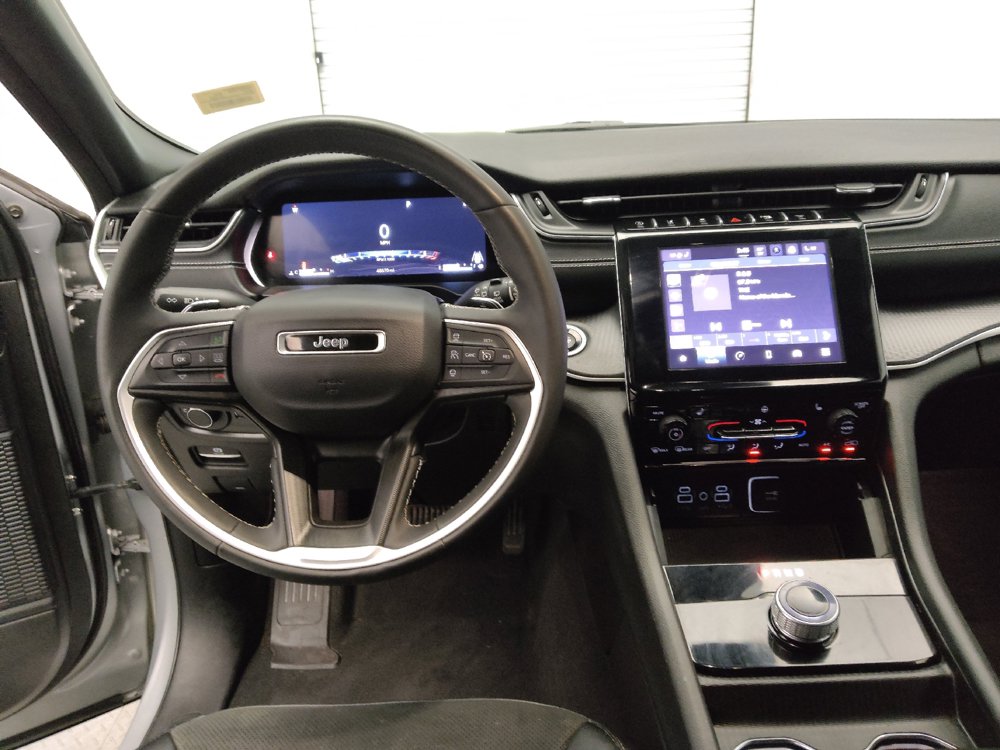 Used 2023 Jeep Grand Cherokee L Laredo RWD image 22