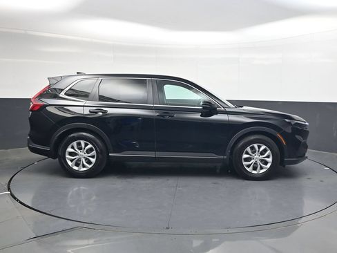 Used 2024 Honda CR-V LX image 3