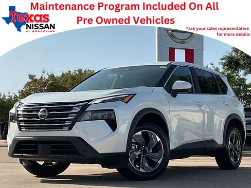 Used 2025 Nissan Rogue SV FWD image 1