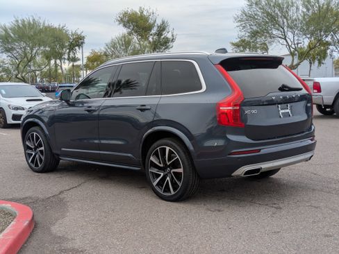 Used 2020 Volvo XC90 T6 Momentum image 5
