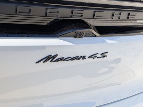 New 2025 Porsche Macan 4S Electric image 30