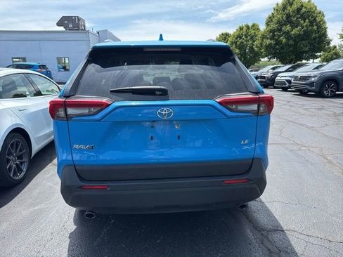 Used 2019 Toyota RAV4 LE w/ All Weather Liner Package FWD image 3