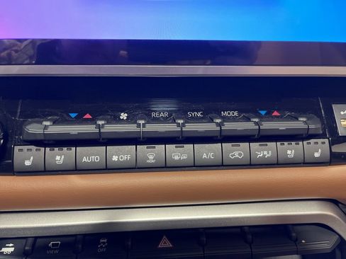 Used 2025 Toyota Sequoia 1794 Edition image 34