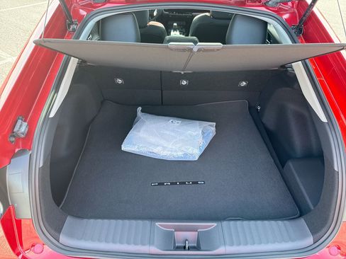 Certified 2025 Toyota Prius Plug-In Hybrid image 21