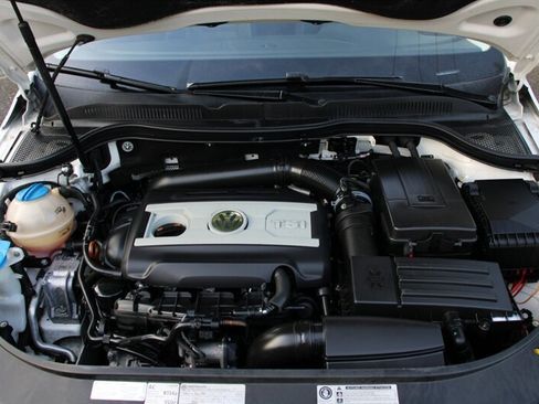 Used 2013 Volkswagen CC Sport Plus image 17