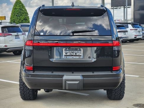 Used 2025 Lexus GX 550 w/ Accessory Package (2T) AWD/4WD image 6