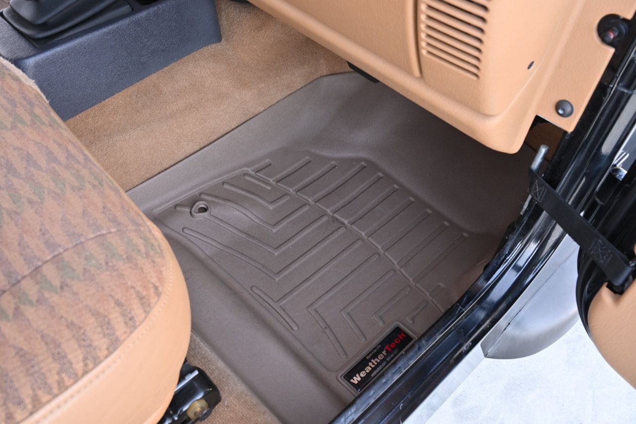 Used 1998 Jeep Wrangler SE AWD/4WD image 26
