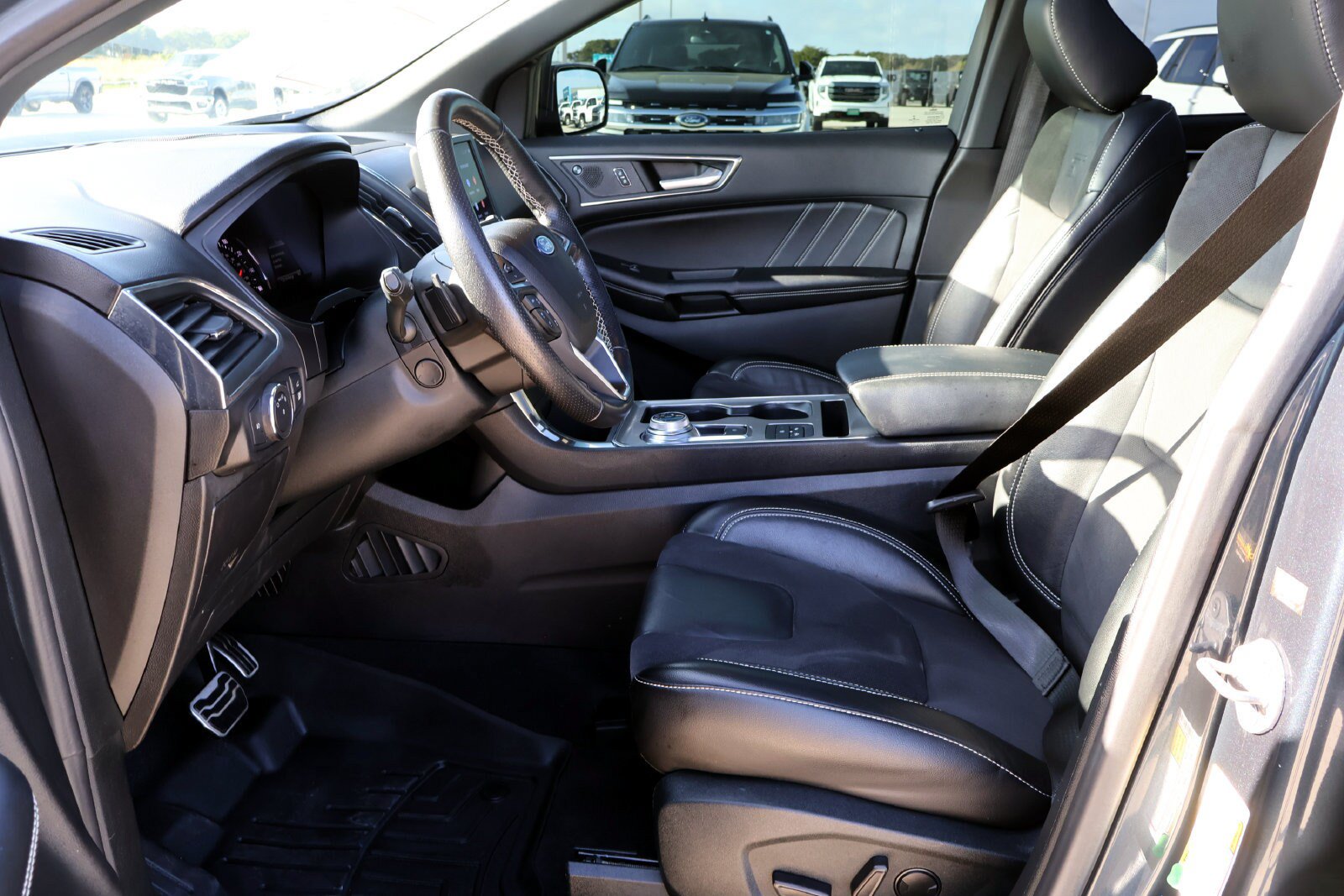 Used 2022 Ford Edge ST w/ Equipment Group 401A AWD/4WD image 24
